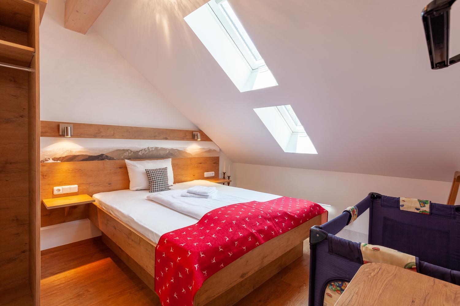 Lustiger Hirsch Otel Akams Dış mekan fotoğraf