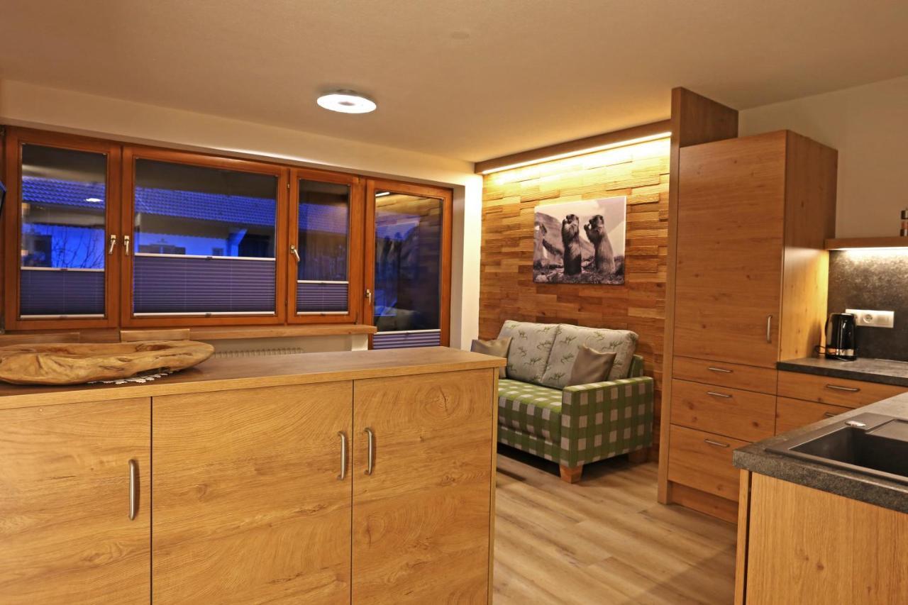 Lustiger Hirsch Otel Akams Dış mekan fotoğraf